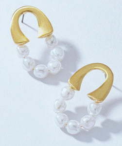 Oval Pearl Hoop Earrings