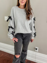 Load image into Gallery viewer, Bowknot Crewneck
