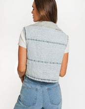 Load image into Gallery viewer, Vintage Wash Puffer Vest
